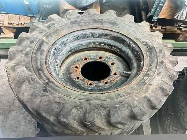2 banden goodyear - afbeelding 1 van  5