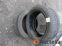 2 banden winter 225/45 r17 - afbeelding 2 van  3