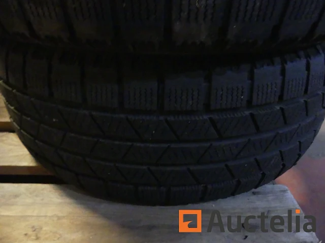 2 banden zonder velgen doublestar 215/55 r16 97h (winter) - afbeelding 3 van  6