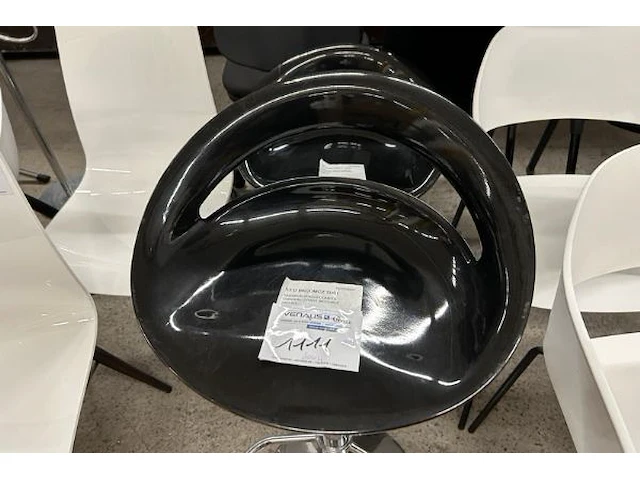 2 barkrukken - afbeelding 2 van  5