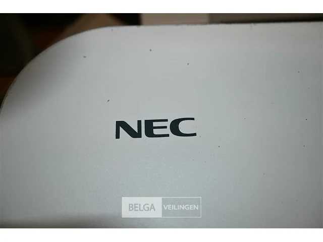 2 beamers headup nec u260w - afbeelding 4 van  6