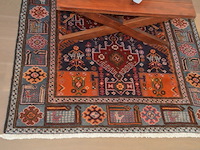 2 beige lederen elektrische relaxzetels, tapijt ca. 2,50 x 1,20 m, salontafel - afbeelding 7 van  12