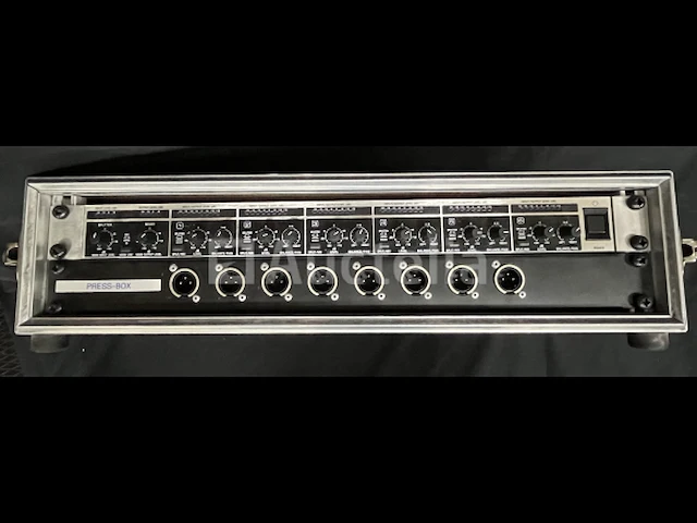 2 berhinger mx882 audio mixer splitters - afbeelding 1 van  2