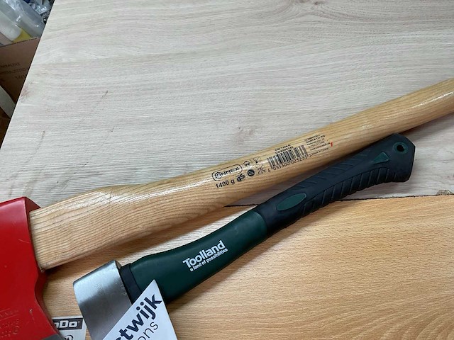 2 bijlen - afbeelding 3 van  4