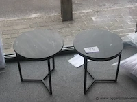 2 bijzettafeltjes - afbeelding 1 van  1