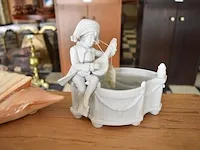 2 biscuit beeldjes met bloempotje - afbeelding 5 van  6