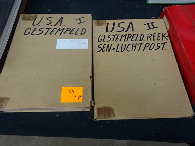 2 boeken usa gestempeld - afbeelding 1 van  6