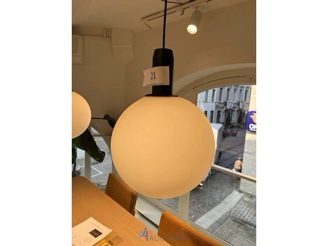 2 bolvormige hanglampen - afbeelding 3 van  7