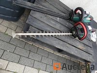 2 bosch elektrische heg frezen - afbeelding 5 van  7