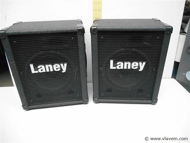 2 boxen laney te200 - afbeelding 1 van  2