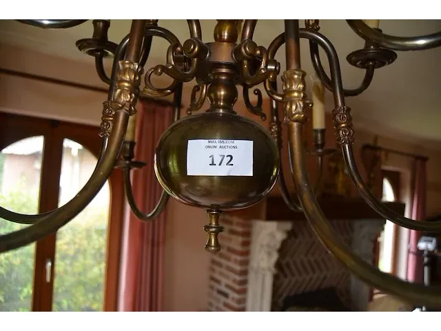 2 bronkleurige luster 12 lichtpunten, 2 goudkleurige lusters glazen kapjes 6 lichtpunten, ronde luster 1 lichtpunt, goudkleurige luster 5 lichtpunten glazen kapjes - afbeelding 8 van  12