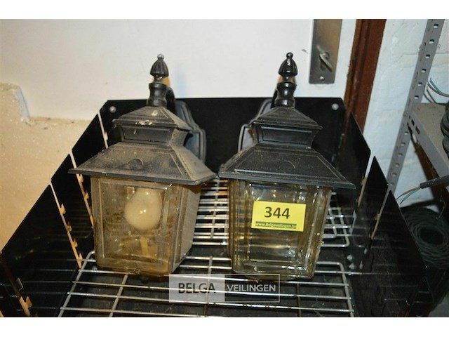 2 buitenlampen muurbevestiging - afbeelding 1 van  2
