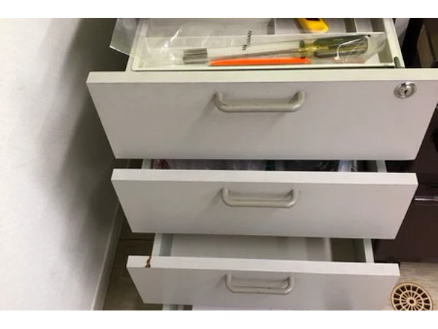 2 bureaukastjes - afbeelding 2 van  3