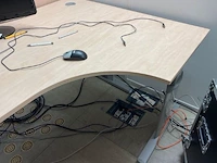 2 bureaus, 2 bureaustoelen - afbeelding 2 van  5
