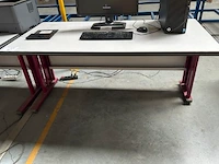 2 bureaus, 2 stoelen, 1 kast - afbeelding 3 van  13