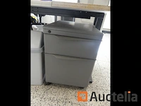 2 bureaus, 3 lades en 2 stoelen - afbeelding 2 van  12