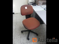 2 bureaus, 3 lades en 2 stoelen - afbeelding 5 van  12