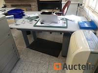 2 bureaus, 3 lades en 2 stoelen - afbeelding 6 van  12
