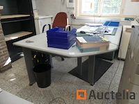 2 bureaus, 3 lades en 2 stoelen - afbeelding 7 van  12