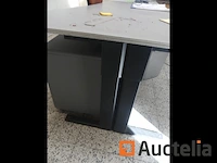 2 bureaus, 3 lades en 2 stoelen - afbeelding 8 van  12