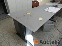 2 bureaus, 3 lades en 2 stoelen - afbeelding 12 van  12