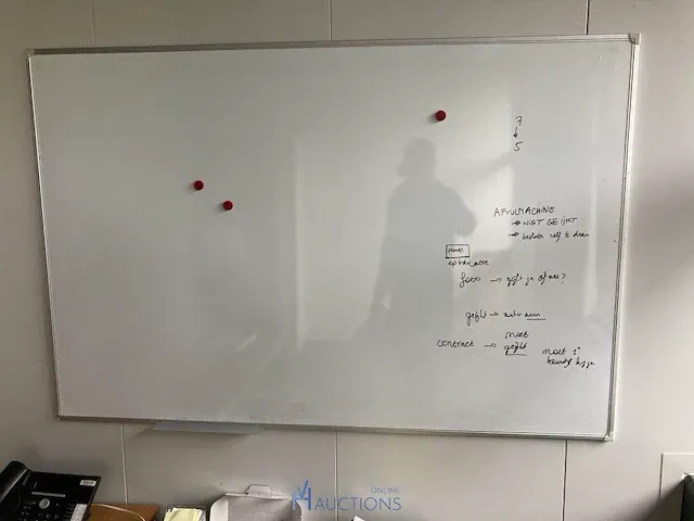 2 bureaus en schuifdeurkast - afbeelding 6 van  8