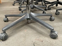 2 bureaustoelen giroflex - afbeelding 3 van  3