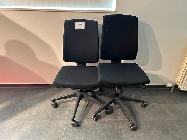 2 bureaustoelen profi - afbeelding 1 van  4