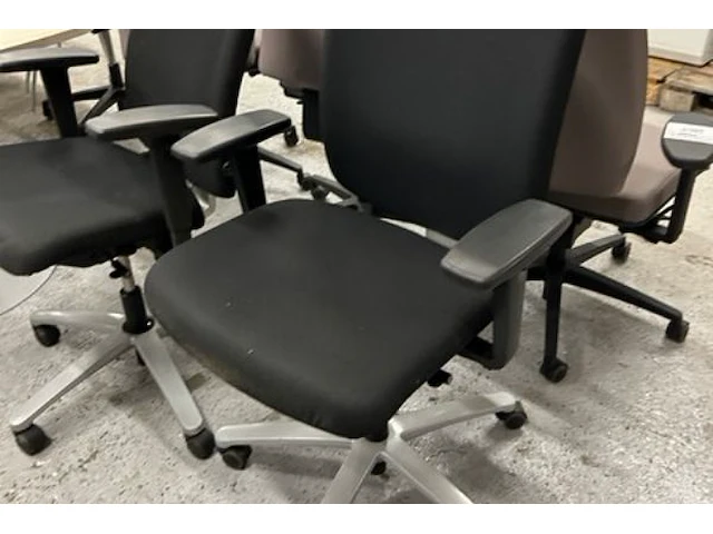 2 bureaustoelen - afbeelding 2 van  4
