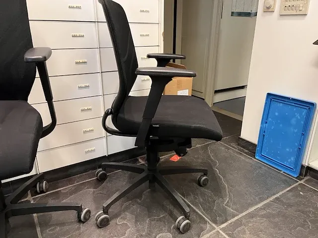 2 bureaustoelen - afbeelding 2 van  4