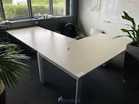 2 bureautafels