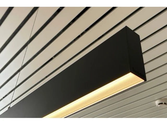 2 bureauverlichtingen - afbeelding 2 van  3