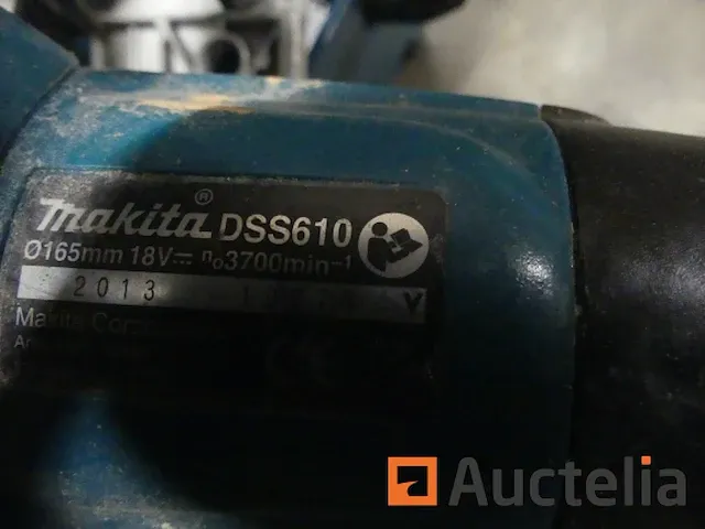 2 cirkelzagen op accu makita - afbeelding 7 van  12