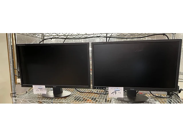 2 computerschermen iiyama - afbeelding 1 van  3
