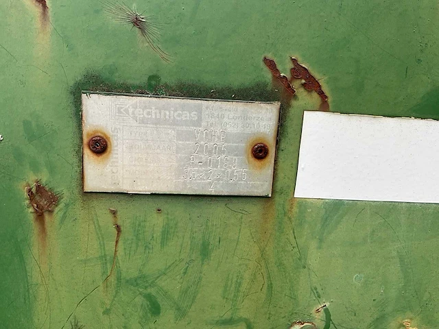 2 containers in metaal - afbeelding 17 van  17
