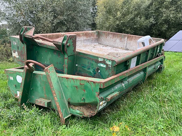 2 containers in metaal - afbeelding 7 van  17