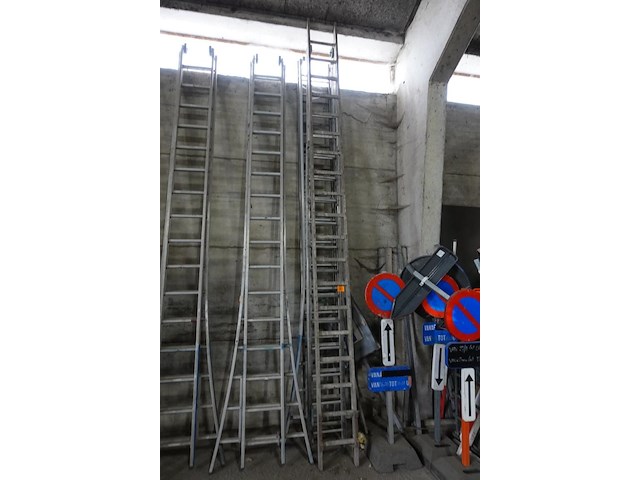 2-delige alu ladder - afbeelding 1 van  3