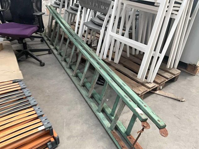 2-delige houten ladder - afbeelding 1 van  5