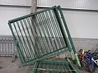 2-delige metalen poort - afbeelding 1 van  3