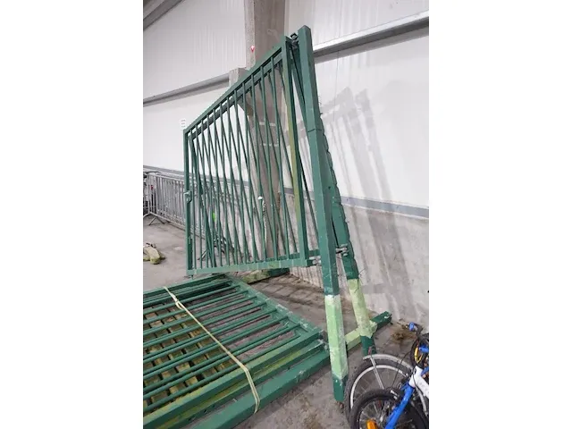 2-delige metalen poort - afbeelding 3 van  3