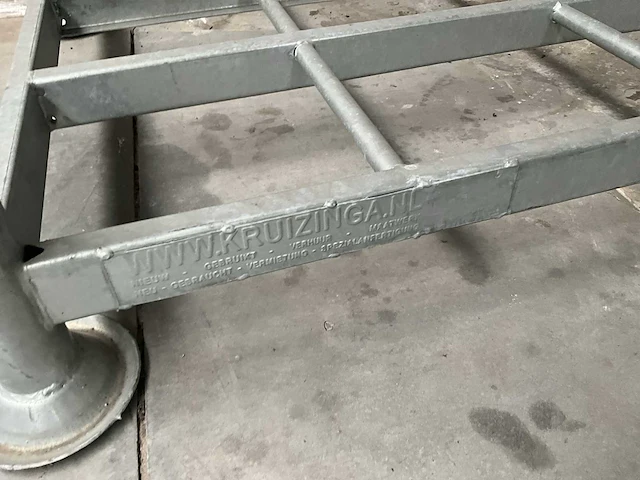 2 demonteerbare metalen stapelbokken kruizinga - afbeelding 4 van  9