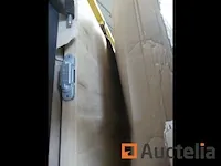 2 deuren en 1 raamkozijnen - afbeelding 9 van  17