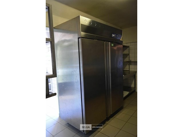 2 deuren frigo diamond goldline 220 v 1,44 x 2,10 x 80 - afbeelding 1 van  7
