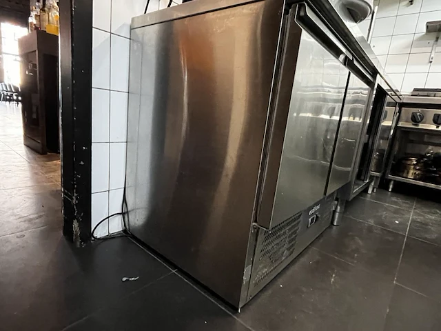 2 deurs rvs koelwerkbank ecofrost - afbeelding 2 van  6