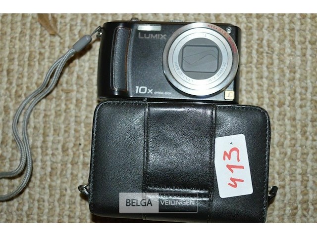 2 digitale camera miko en lumix - afbeelding 1 van  2