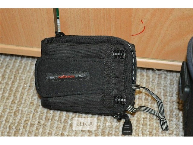 2 digitale camera miko en lumix - afbeelding 2 van  2