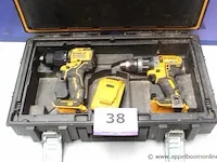 2 div accu boormachines dewalt dcd796 en dcd709, 1 accu, in koffer, werking niet gekend - afbeelding 1 van  4