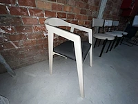 2 div houten stoelen - afbeelding 2 van  9