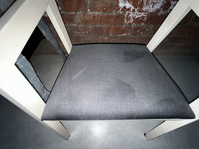 2 div houten stoelen - afbeelding 5 van  9