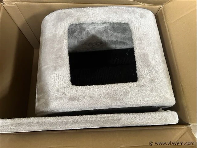 2 div. krabpalen - afbeelding 1 van  2